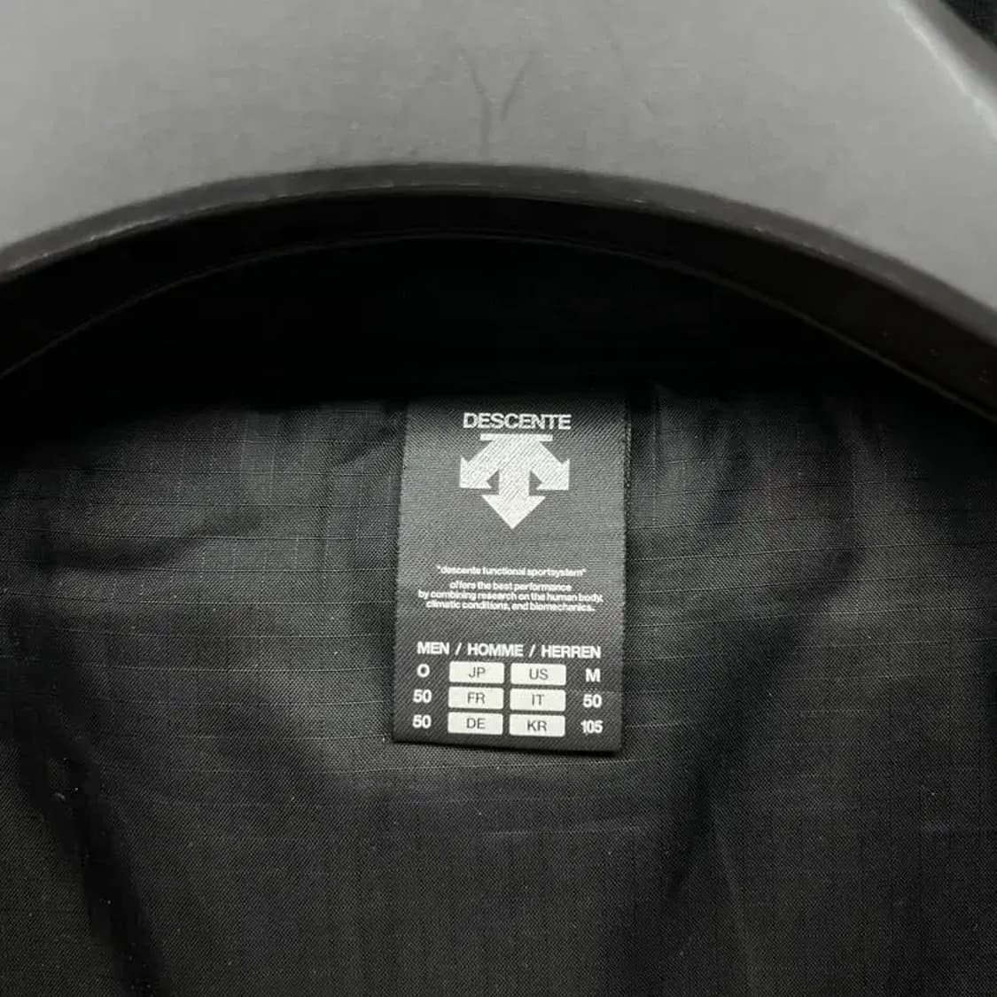 DESCENTE 프린팅 패딩  b그레이드 봄버 패딩자켓 상품이미지10