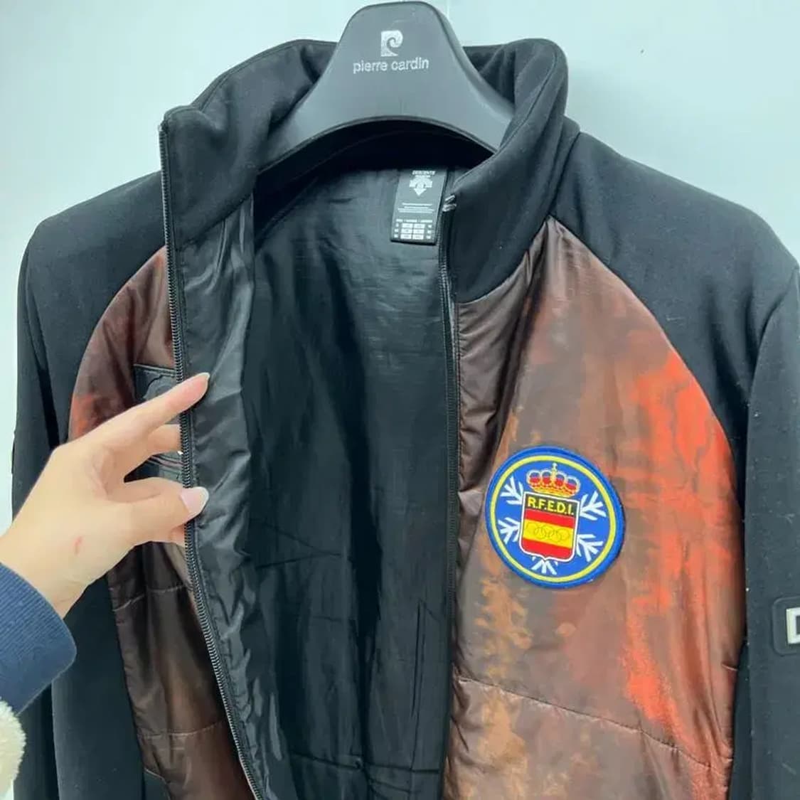 DESCENTE 프린팅 패딩  b그레이드 봄버 패딩자켓 상품이미지8