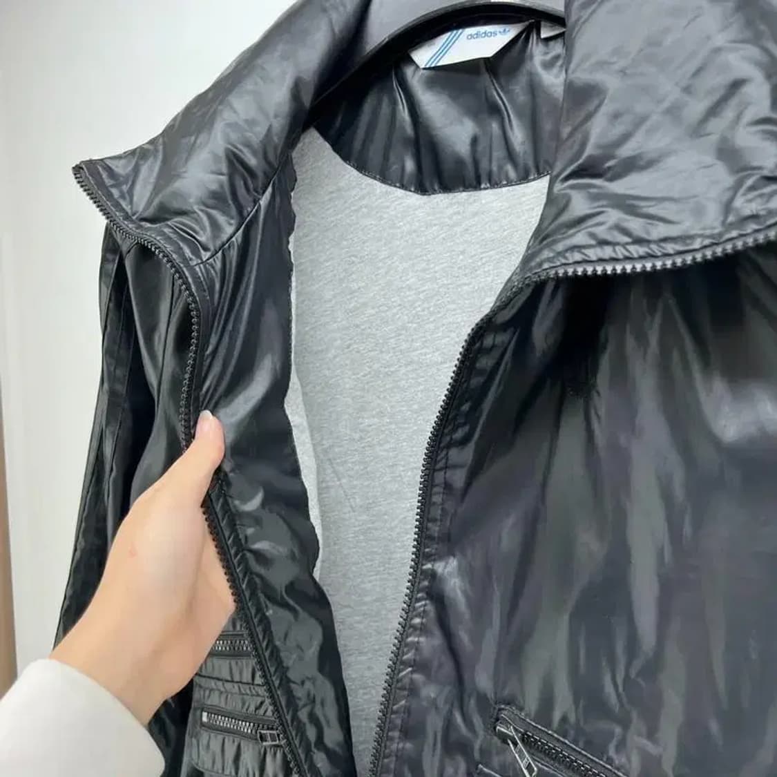 95 아디다스 오리지널스 포켓 여자 바람막이 자켓 블랙 상품이미지7