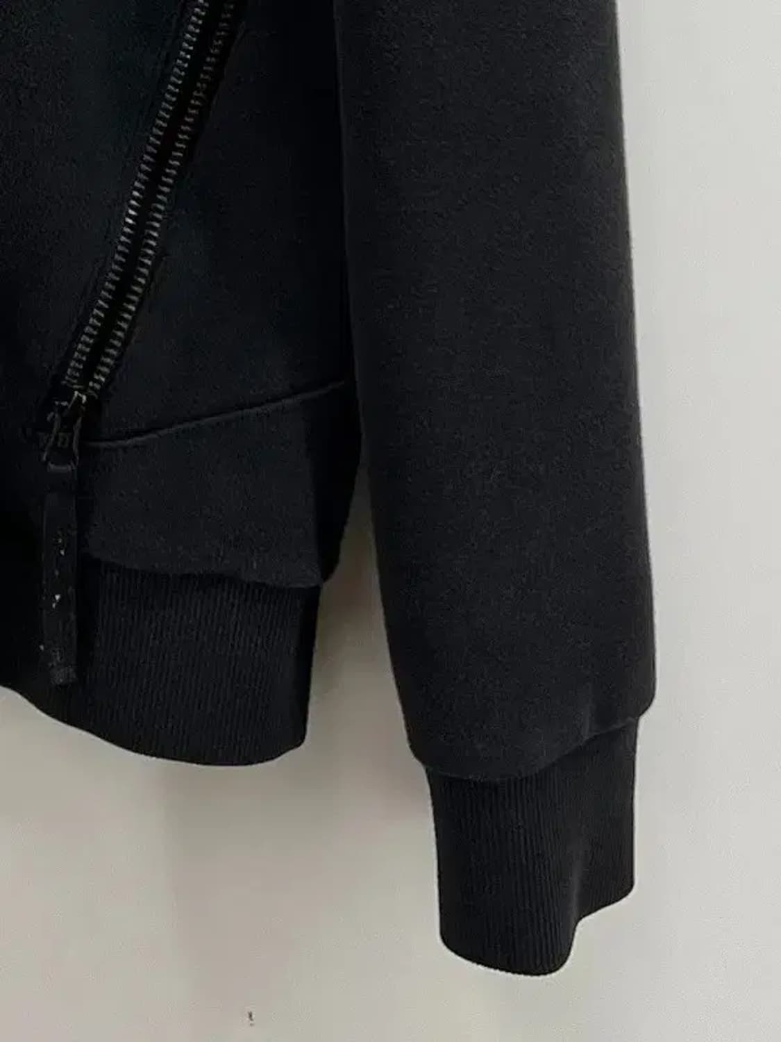 미디움 내셔널지오그래픽 와펜 집업 후드티셔츠 블랙 후디 상품이미지6