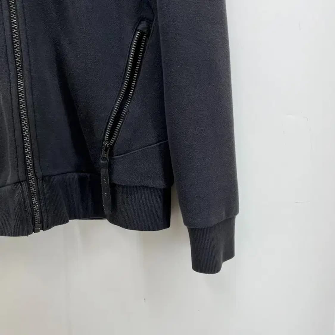 미디움 내셔널지오그래픽 와펜 집업 후드티셔츠 블랙 후디 상품이미지9