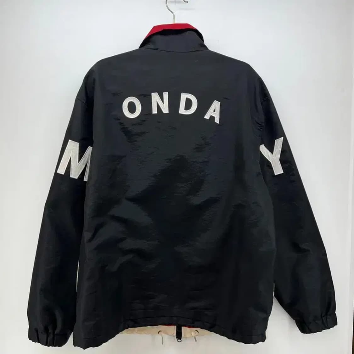 xl 콰이어티스트 배색 로고 바람막이 점퍼 봄버 자켓 빈티지 블랙 상품이미지3