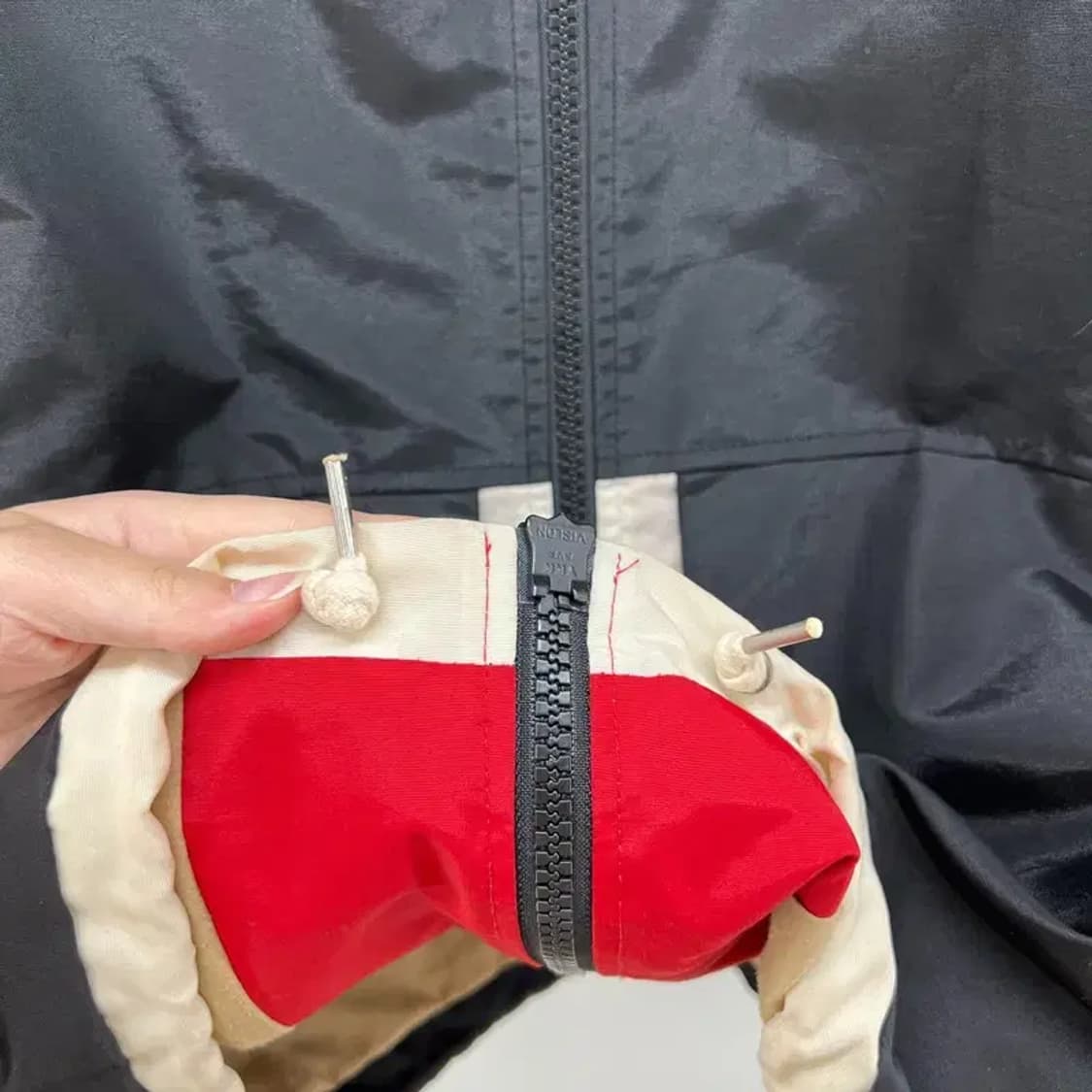 xl 콰이어티스트 배색 로고 바람막이 점퍼 봄버 자켓 빈티지 블랙 상품이미지8