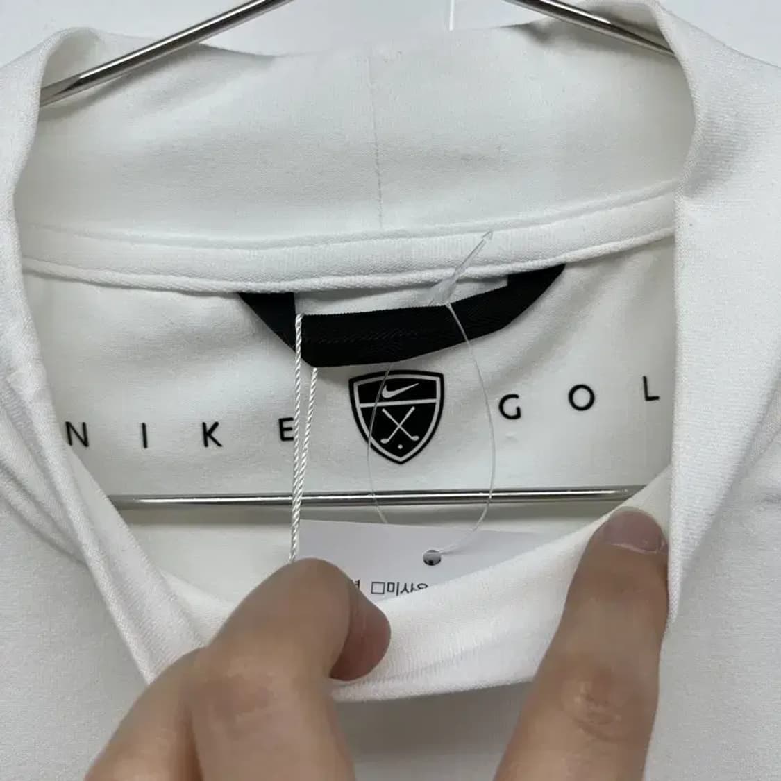 미디움 새상품 나이키 골프 기능성티셔츠 ubs 로고 반팔 웨어 골프룩 상품이미지5