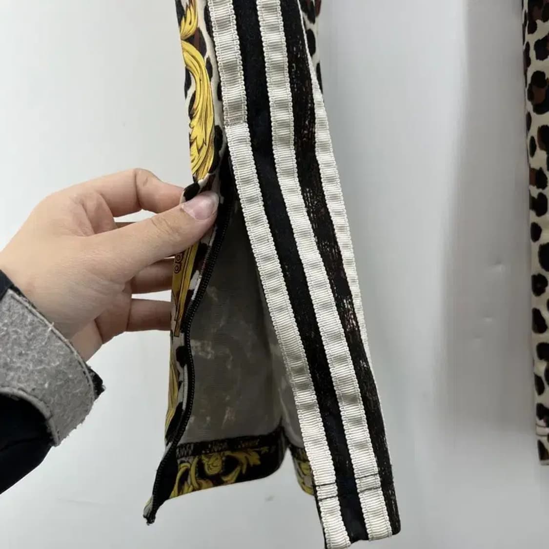 [95]아디다스 오리지널스 페이즐리 제레미스캇 트레이닝팬츠 져지 상품이미지5