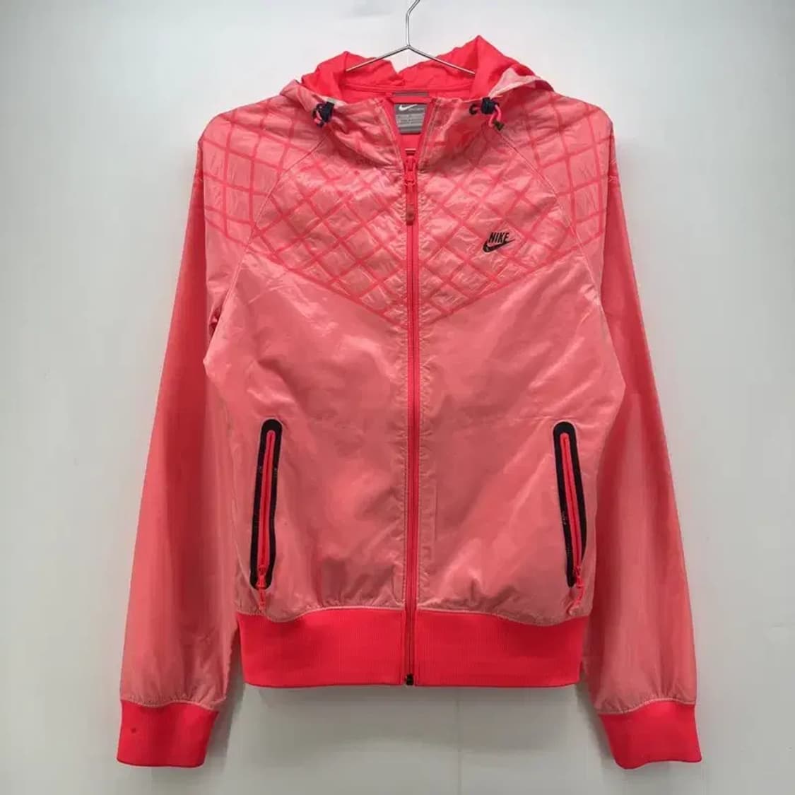 85 나이키 여자 요가 헬스 운동복 런닝웨어 사용감있음 후드집업 상품이미지1