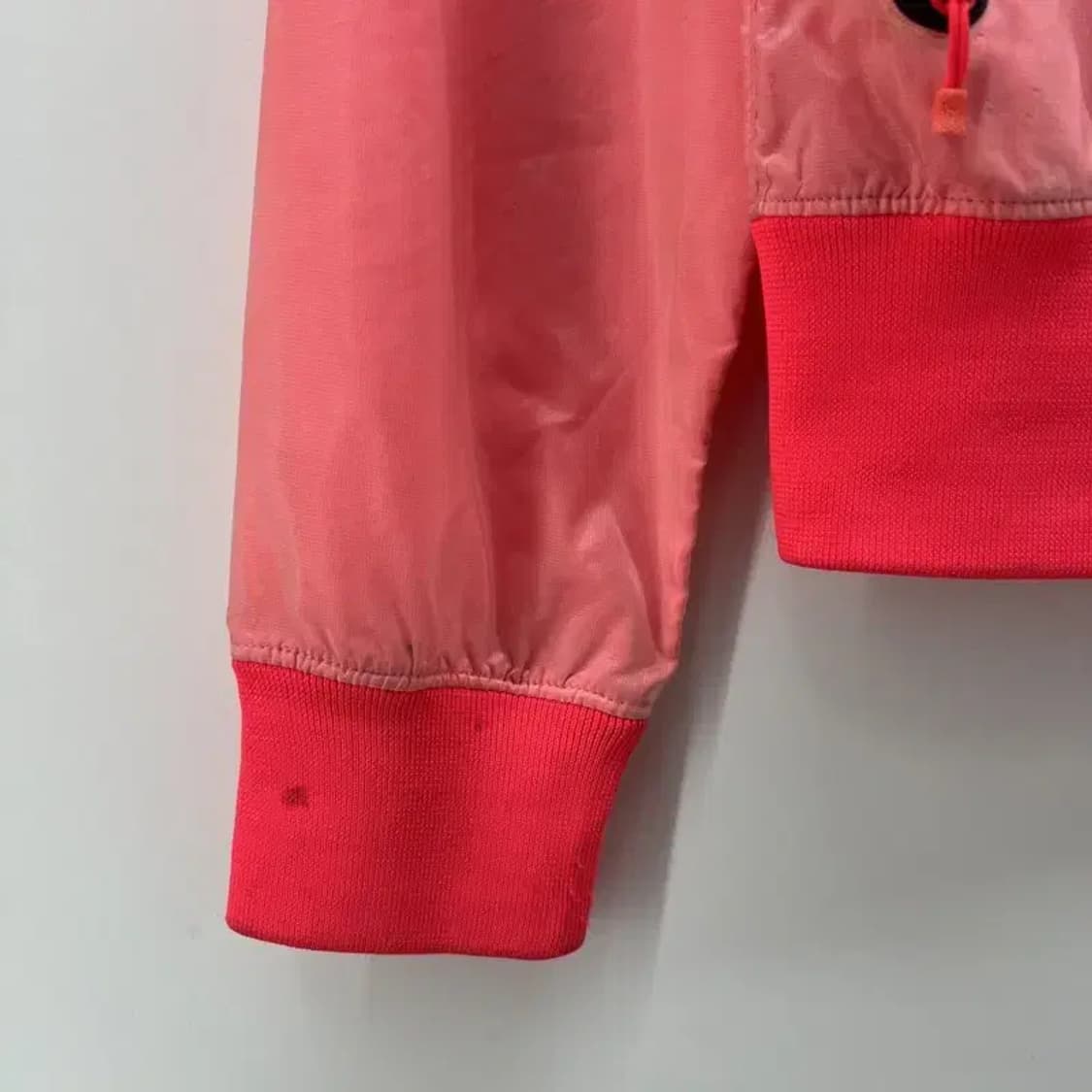 85 나이키 여자 요가 헬스 운동복 런닝웨어 사용감있음 후드집업 상품이미지4