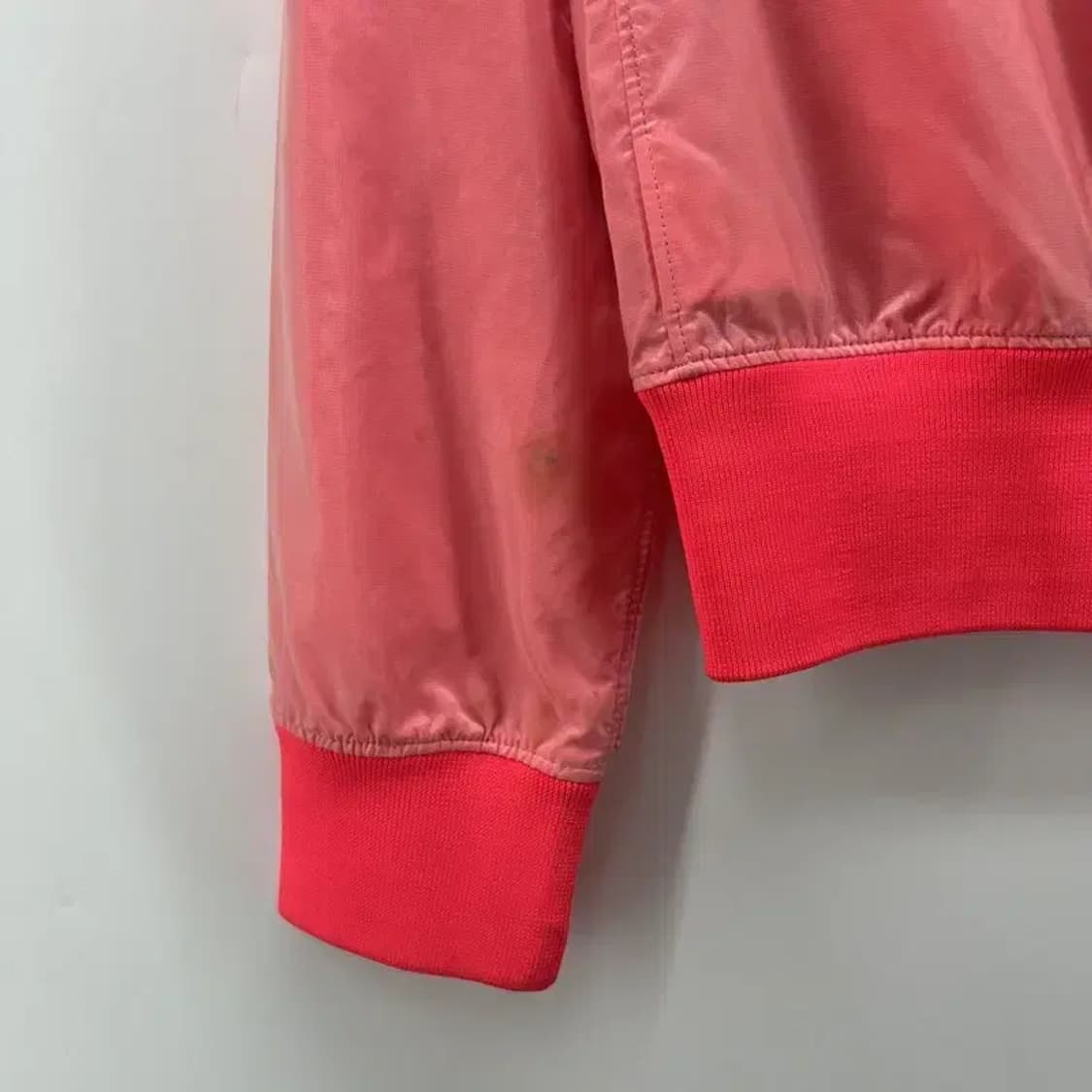 85 나이키 여자 요가 헬스 운동복 런닝웨어 사용감있음 후드집업 상품이미지7