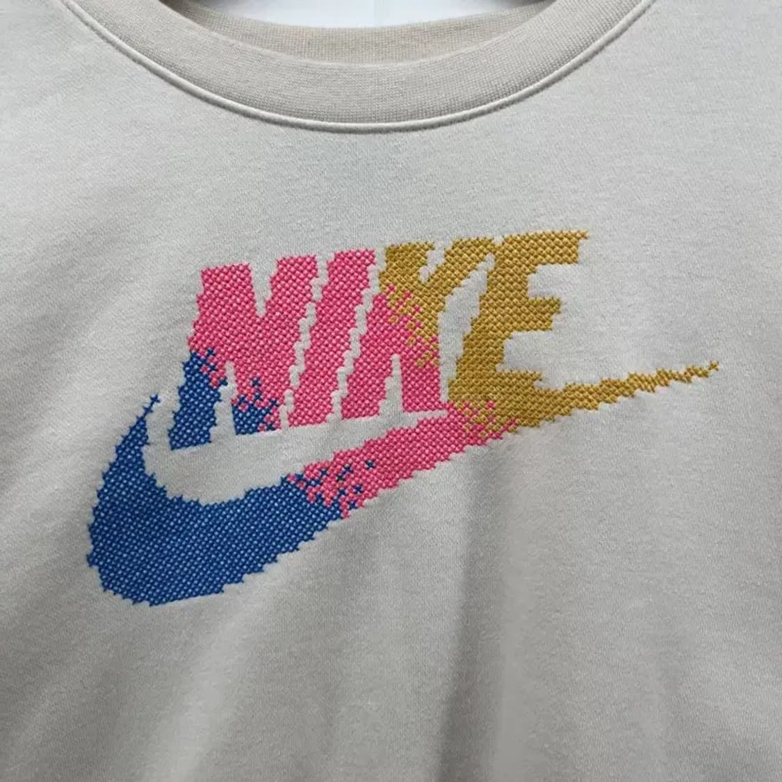 85 나이키 여성 스포츠웨어 크루 플리스 롱슬리브 탑 BV2801-030 상품이미지3