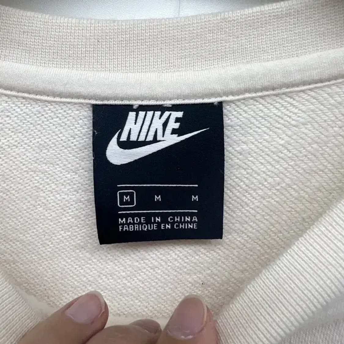 85 나이키 여성 스포츠웨어 크루 플리스 롱슬리브 탑 BV2801-030 상품이미지5