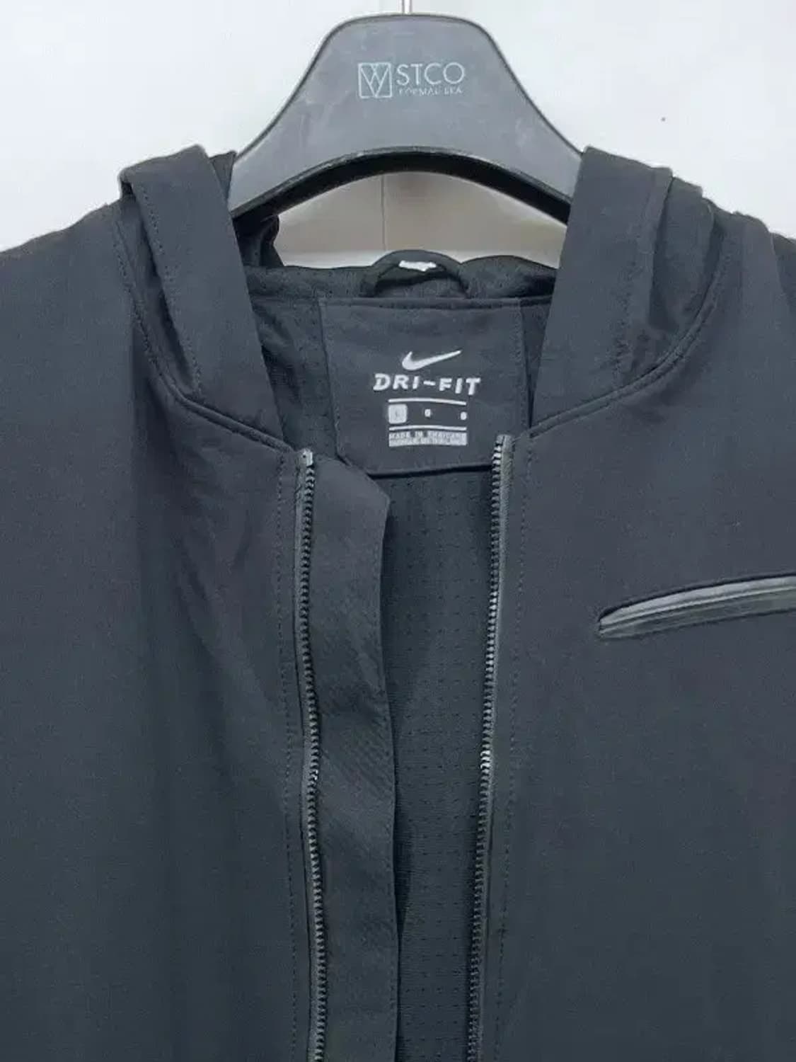 100 나이키 맨 에어 후디 집업 스포츠룩 7부반팔 자켓 런닝 헬스룩 상품이미지4