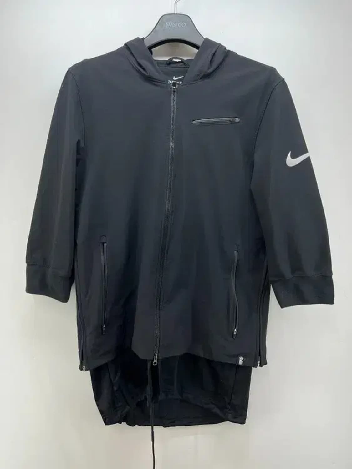 100 나이키 맨 에어 후디 집업 스포츠룩 7부반팔 자켓 런닝 헬스룩 상품이미지8