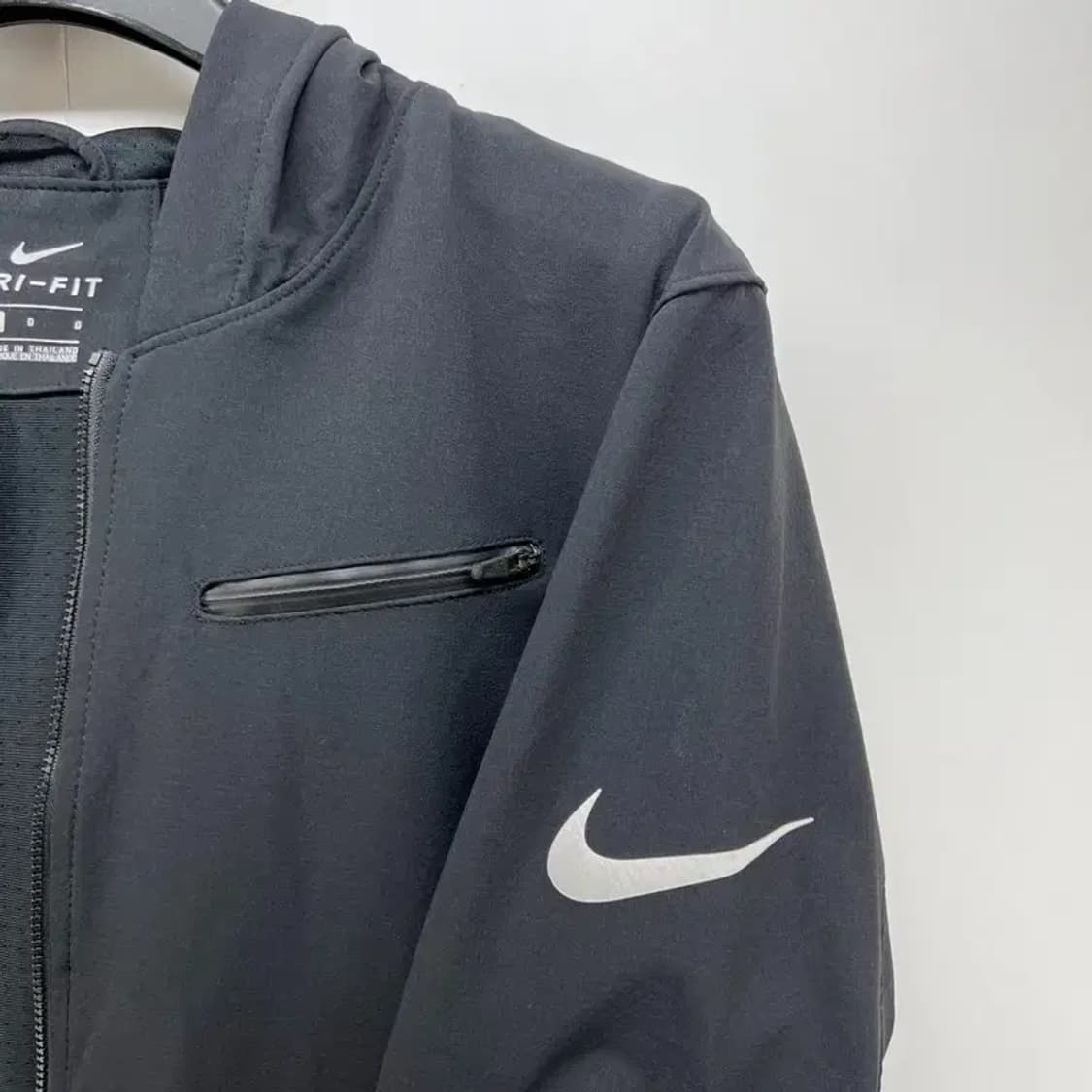 100 나이키 맨 에어 후디 집업 스포츠룩 7부반팔 자켓 런닝 헬스룩 상품이미지9