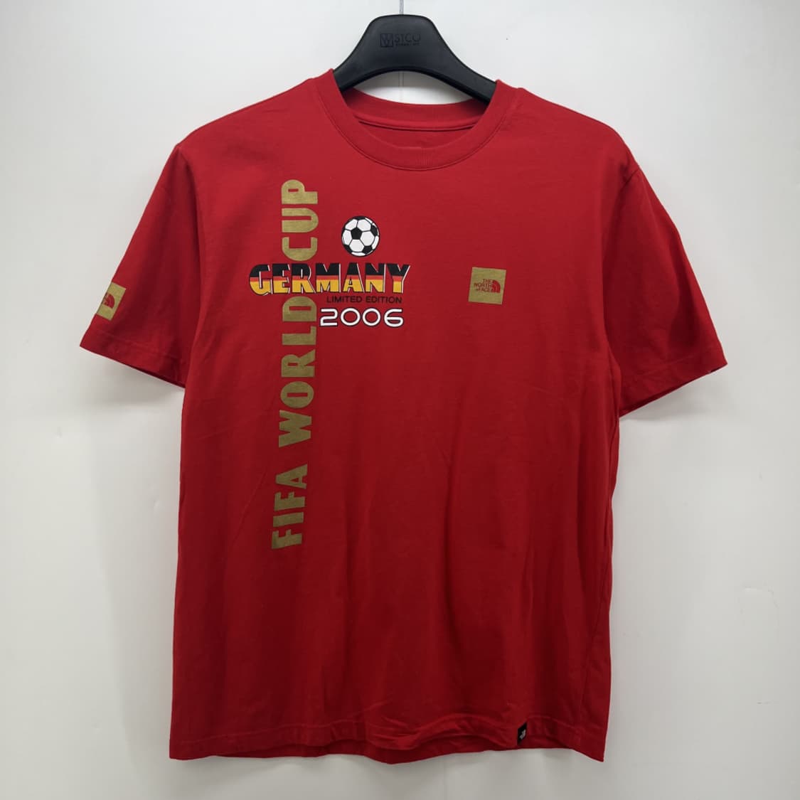 미디움 노스페이스 독일월드컵 기념 반팔티셔츠 레드 블록코어룩 상품이미지1