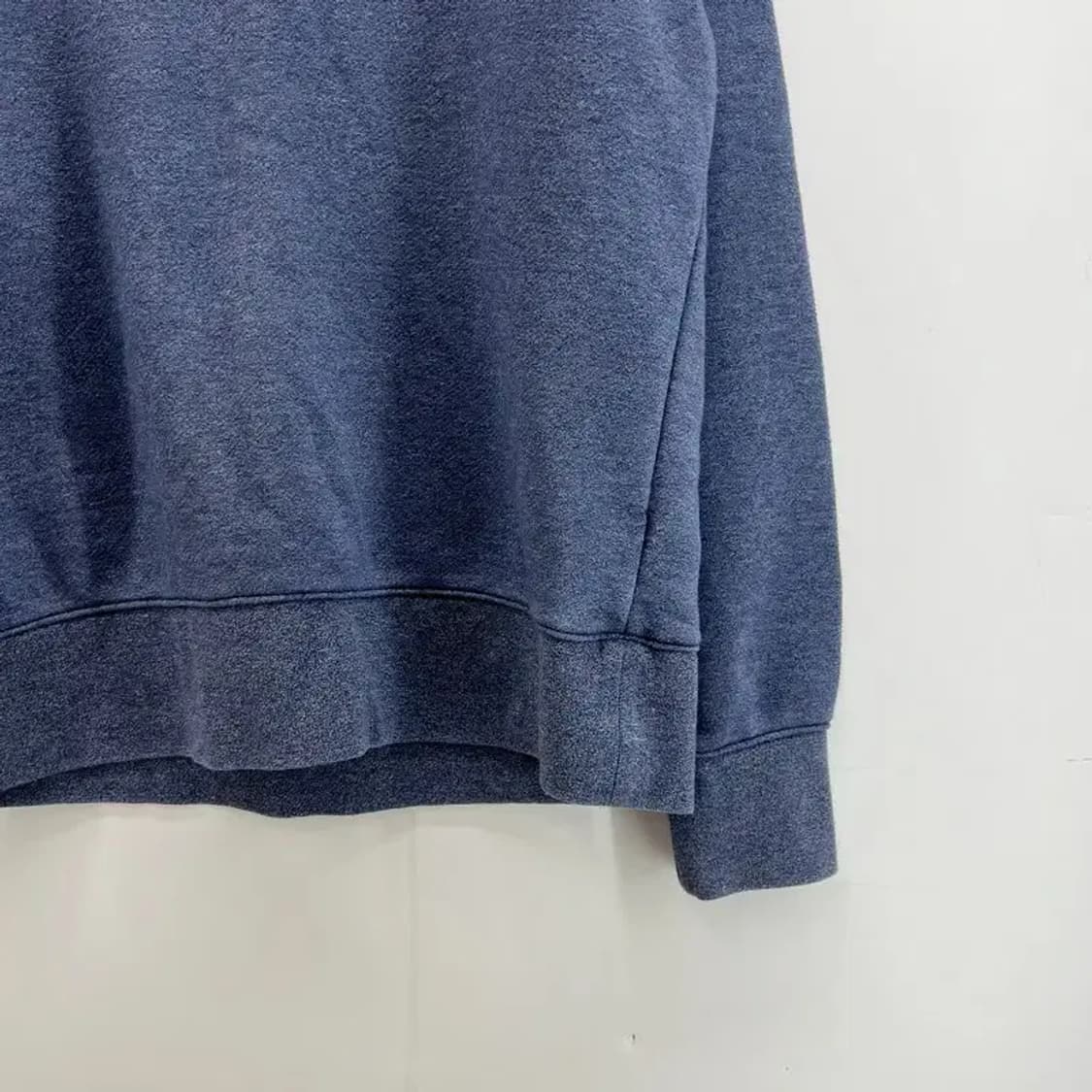 미디움 나이키 스포츠웨어 헤리티지 크루탑 네이비 맨투맨 상품이미지8