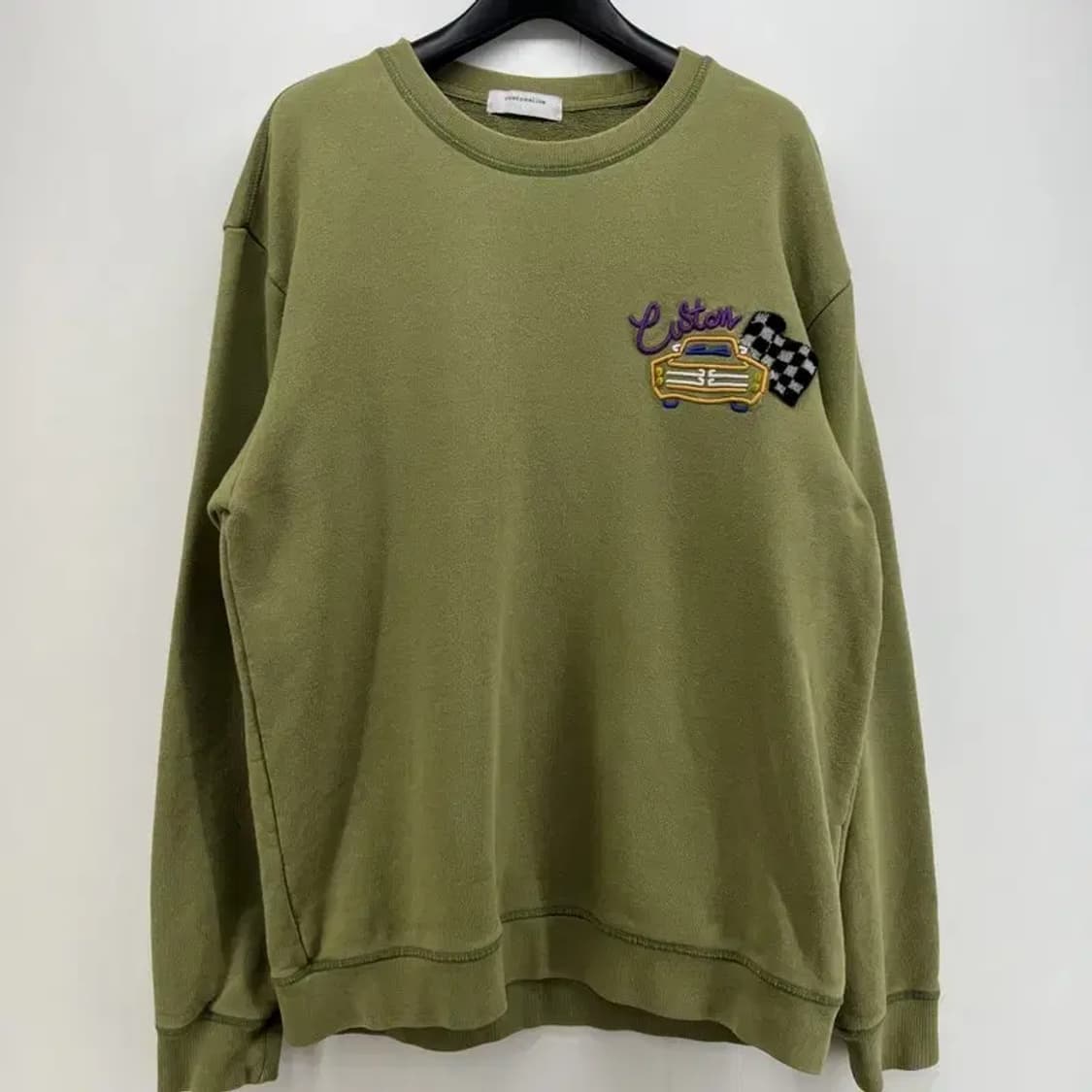 100 커스텀멜로우 패치로고 간절기룩 맨투맨티셔츠 오버칫 상품이미지1