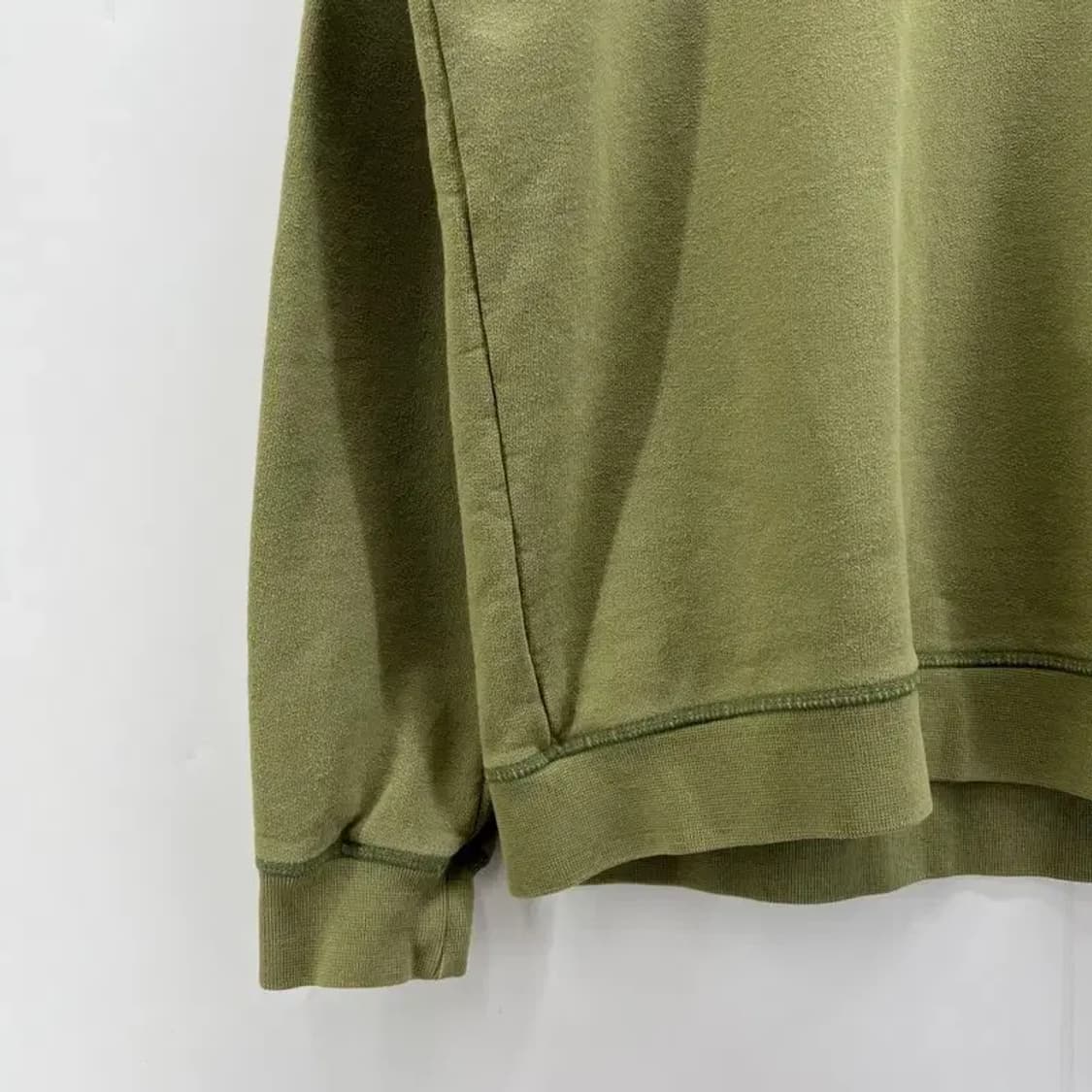 100 커스텀멜로우 패치로고 간절기룩 맨투맨티셔츠 오버칫 상품이미지5