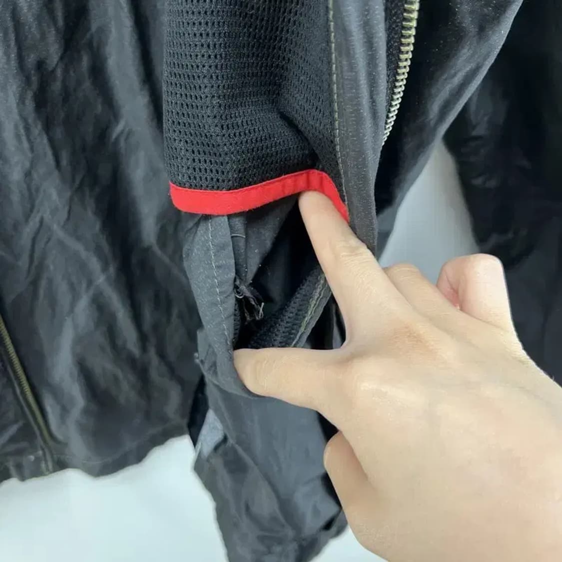 라지 타미힐피거 헨리넥 포켓 간절기 봄룩 블랙 점퍼 기능성 자켓 바람막이 상품이미지2