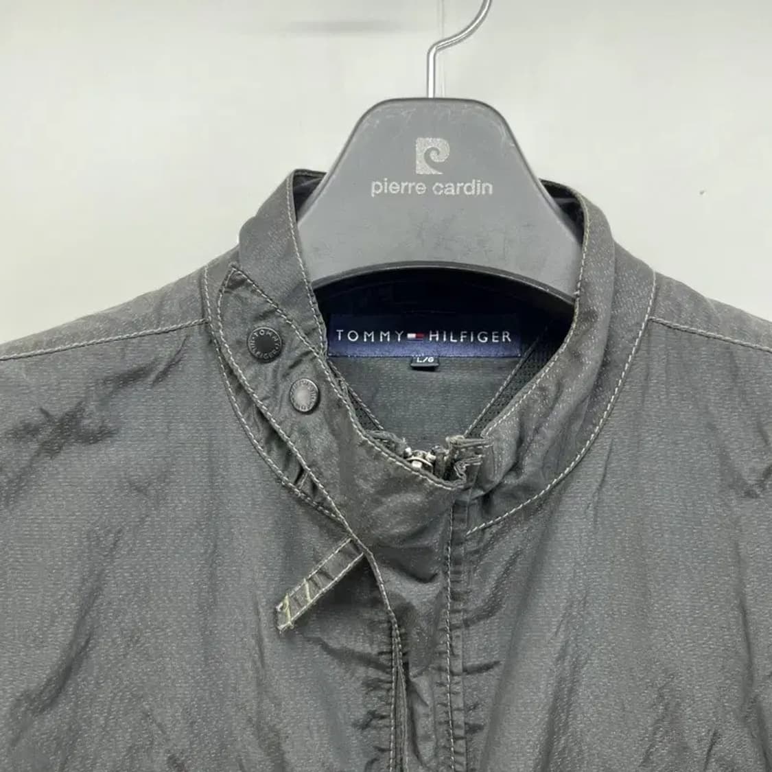 라지 타미힐피거 헨리넥 포켓 간절기 봄룩 블랙 점퍼 기능성 자켓 바람막이 상품이미지3