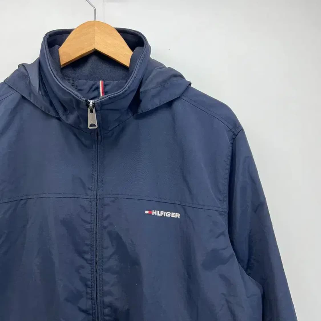 미디움 타미힐피거 오버핏 기능성 바람막이 네이비 상품이미지10