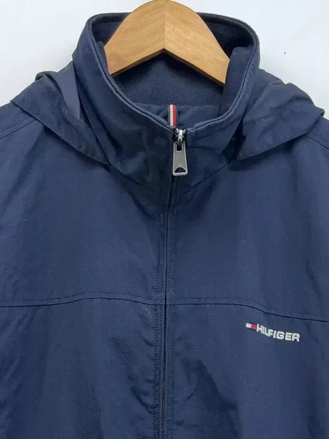 미디움 타미힐피거 오버핏 기능성 바람막이 네이비 상품이미지4