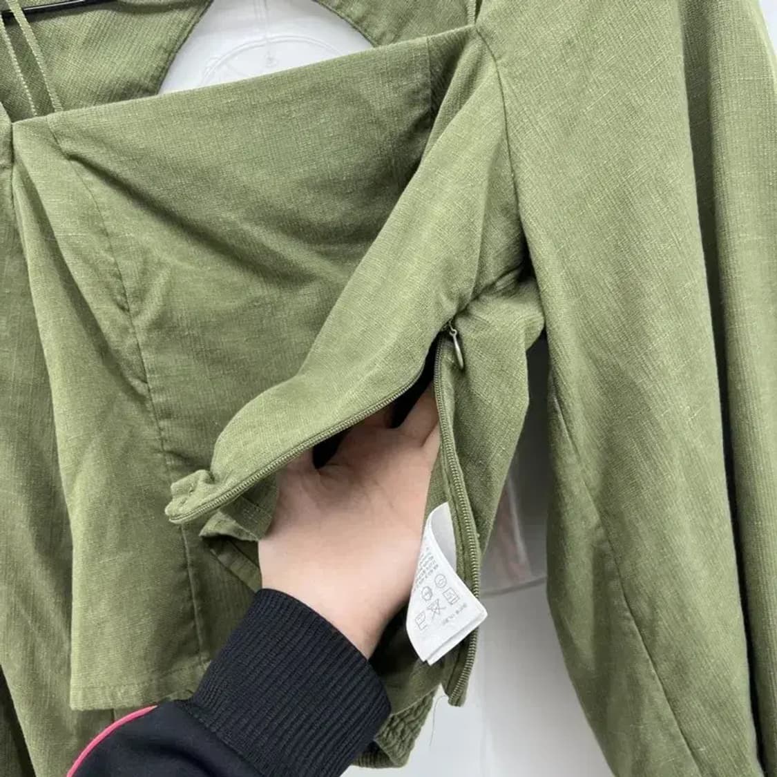 us4 여자 카키 빈티지 앤아더스토리즈 여름 면셔츠 티셔츠 상품이미지4