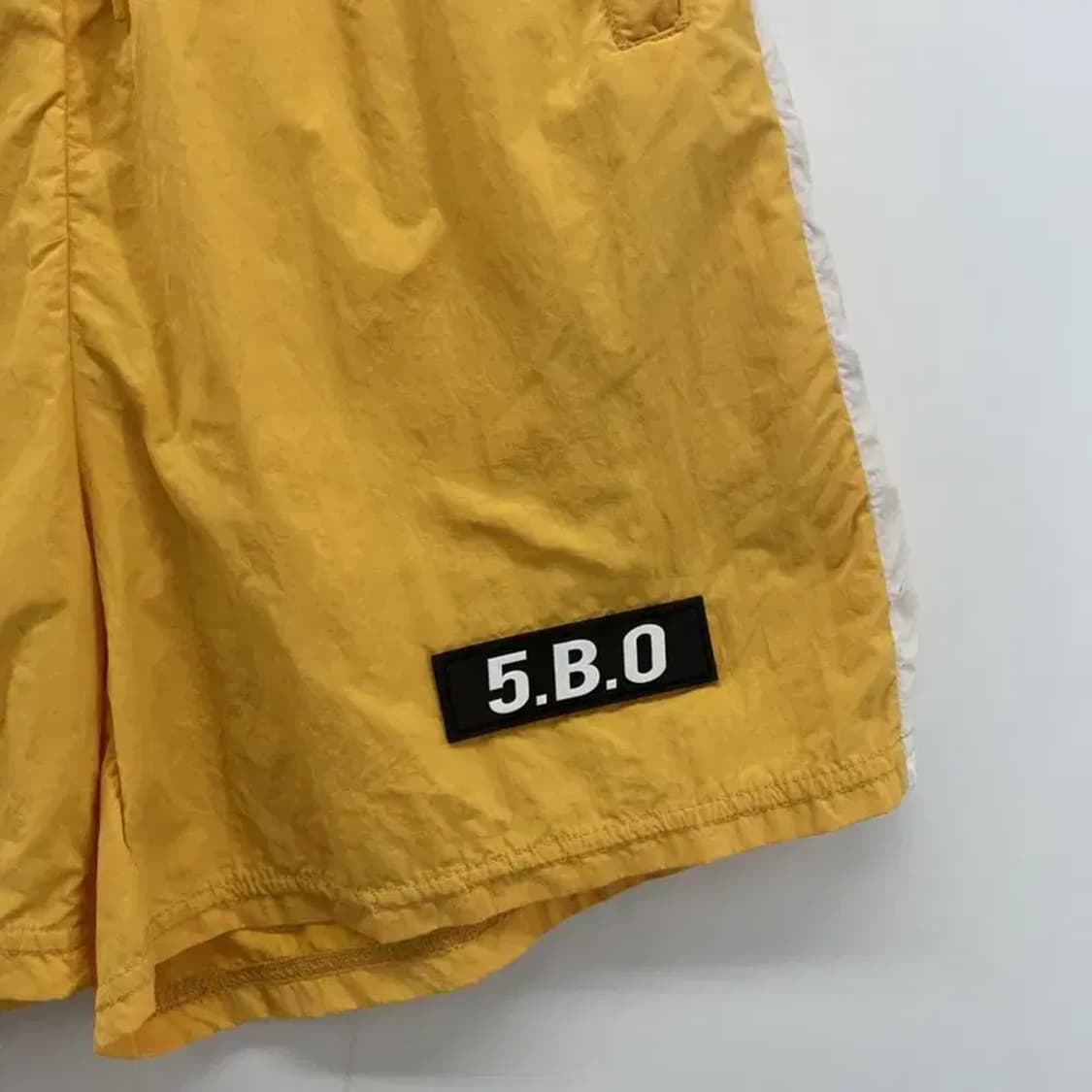 oioi 남여공용 나일론 580로고 팬츠 y2k룩 여름반바지 상품이미지3