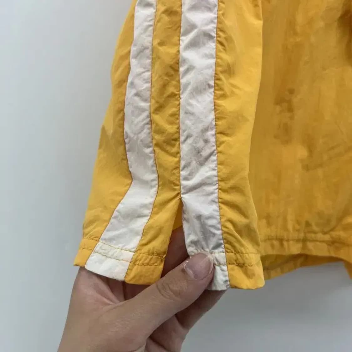 oioi 남여공용 나일론 580로고 팬츠 y2k룩 여름반바지 상품이미지4