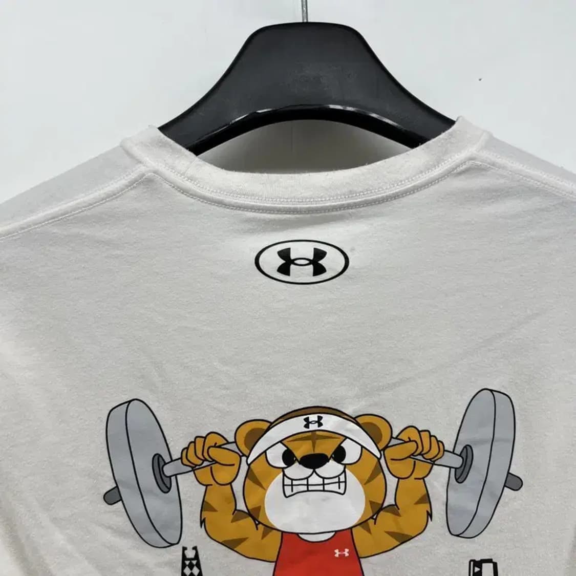 xs 언더아머 여자 화이트 역도 캐릭터디자인 티셔츠 상품이미지5