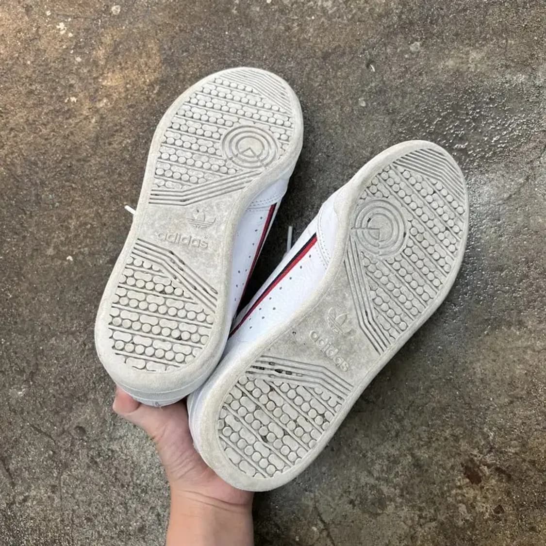 225 아디다스 오리지널스 여자스니커즈 컨티넬탈 80 운동화 상품이미지2