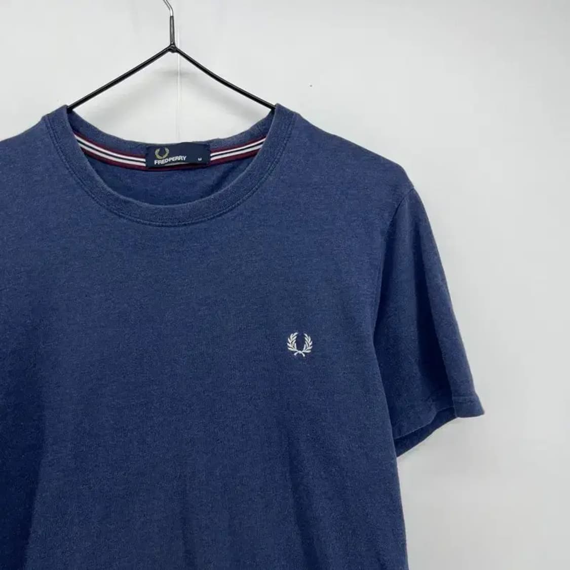 미디움 프레드페리 월계관 여름 네이비 반팔티셔츠 빈티지 상품이미지3