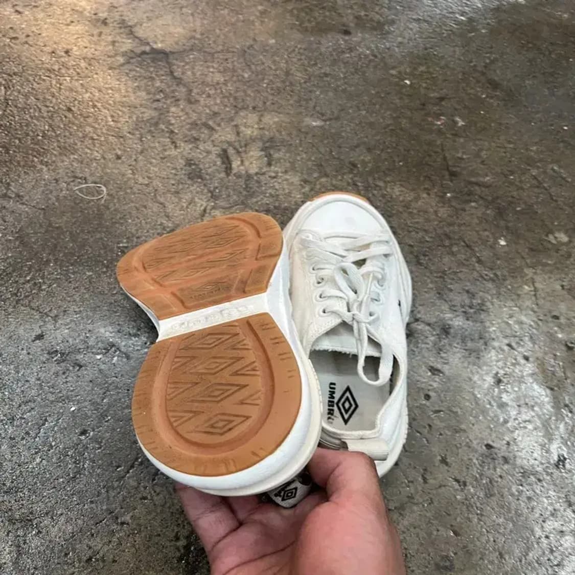 245 엄브로 토비스니커즈 여자운동화 스니커즈 화이트 상품이미지2