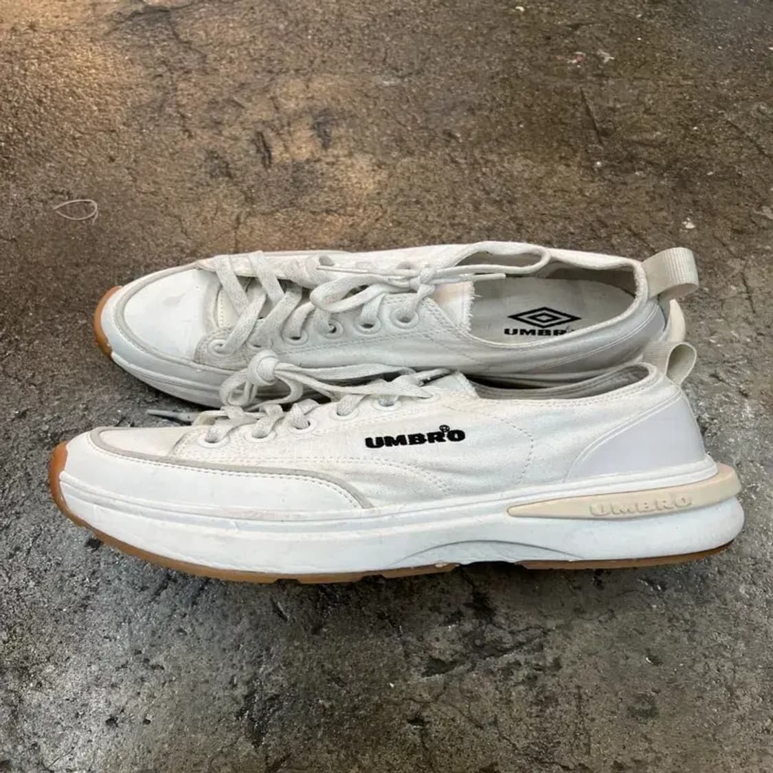 245 엄브로 토비스니커즈 여자운동화 스니커즈 화이트 상품이미지3