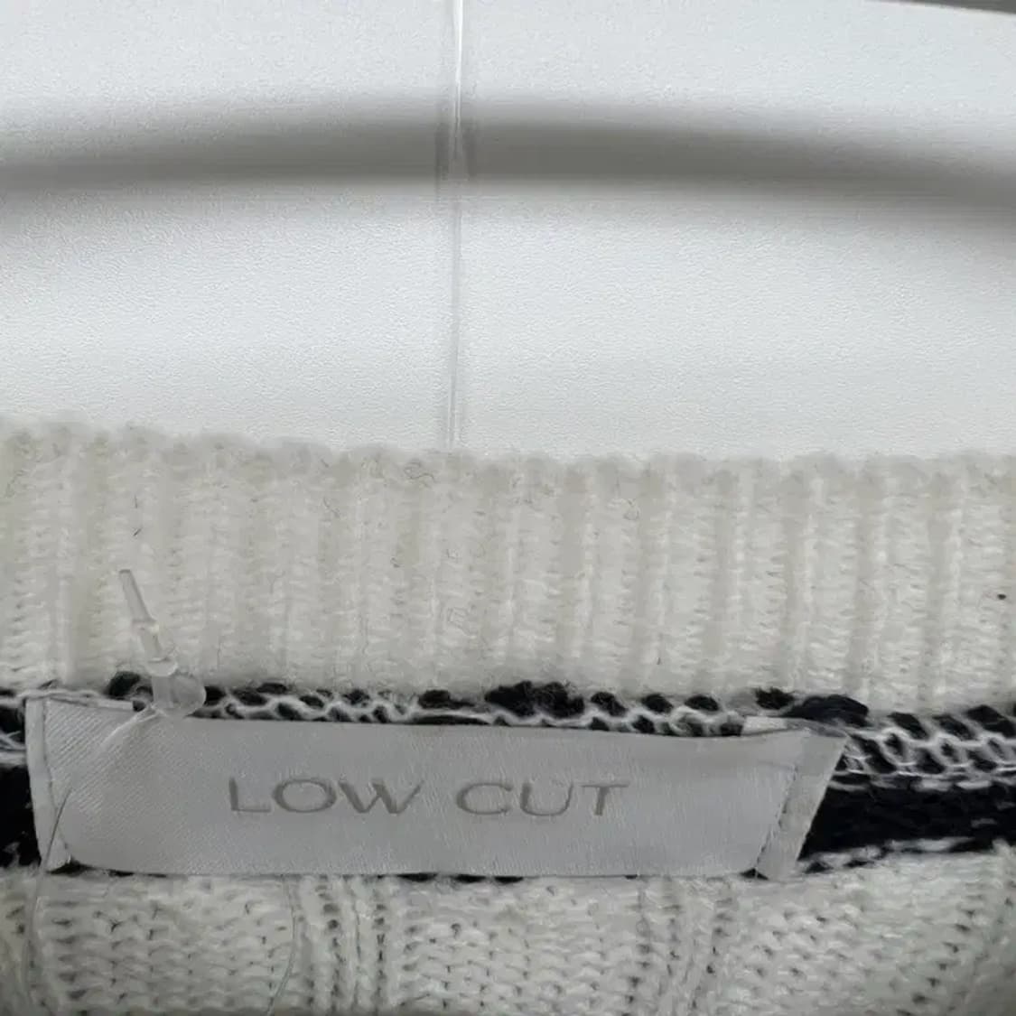 프리 로우컷 남여공용 스트라이프 오버핏 반팔티셔츠 니트반팔 상품이미지3