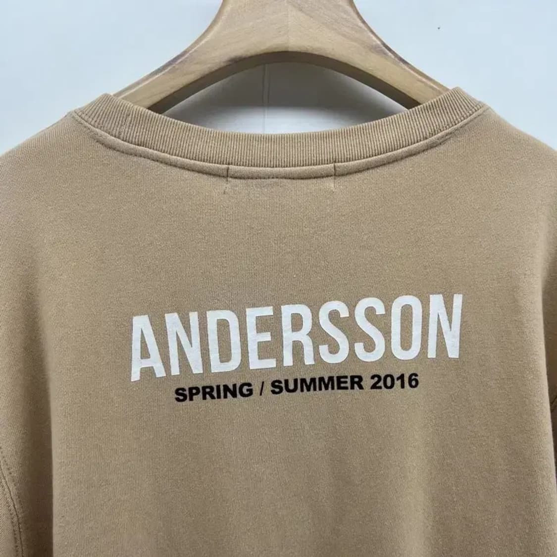 스몰 앤더슨벨 오버핏 맨투맨티셔츠 반바지 코디 저녁룩 상품이미지6