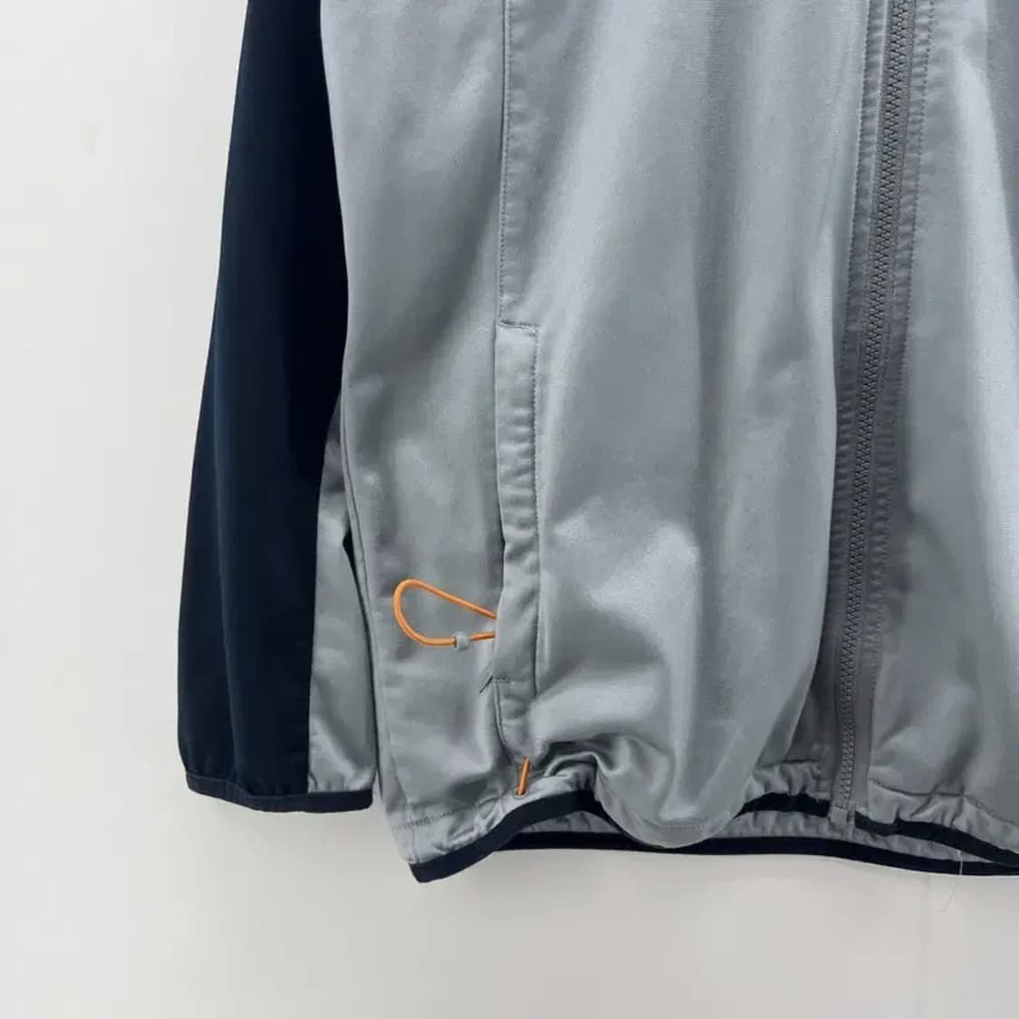 105 아디다스 오버핏 바람막이자켓 빈티지 남자 후드 후디집업 상품이미지4