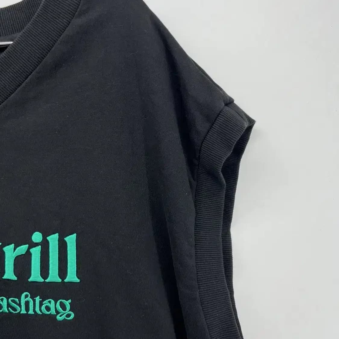 라지 빈트릴 로고 오버핏 조끼 반팔코디 블랙 빈티지 남여공용 상품이미지4