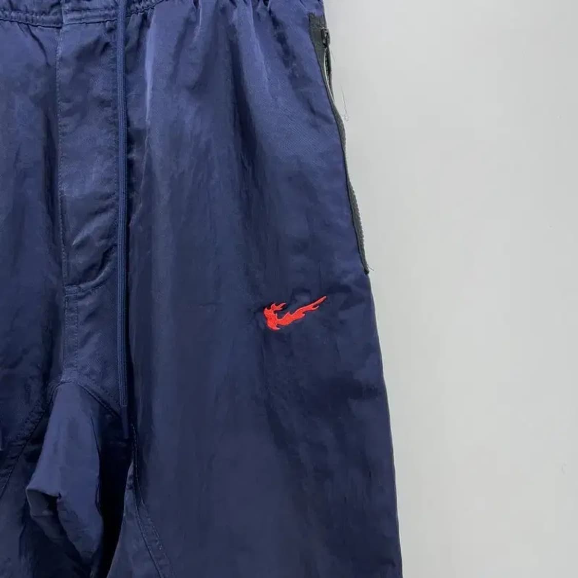 85 라지 나이키 발렌타인 사이드라인 로고 빈티지 네이비 나일론팬츠 상품이미지3