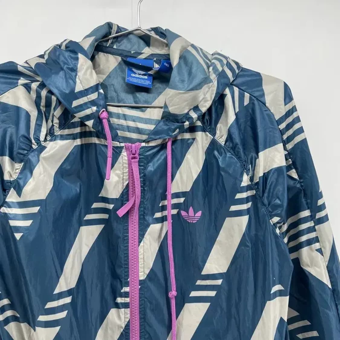 85 아디다스 오리지널스 집업 바람막이 점퍼자켓 유니크패턴 경량우먼 상품이미지1