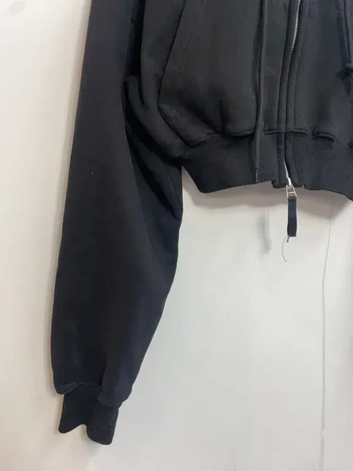 프리 우먼 파르티멘토 여자 크롭 블랙 후드집업티셔츠 상품이미지3