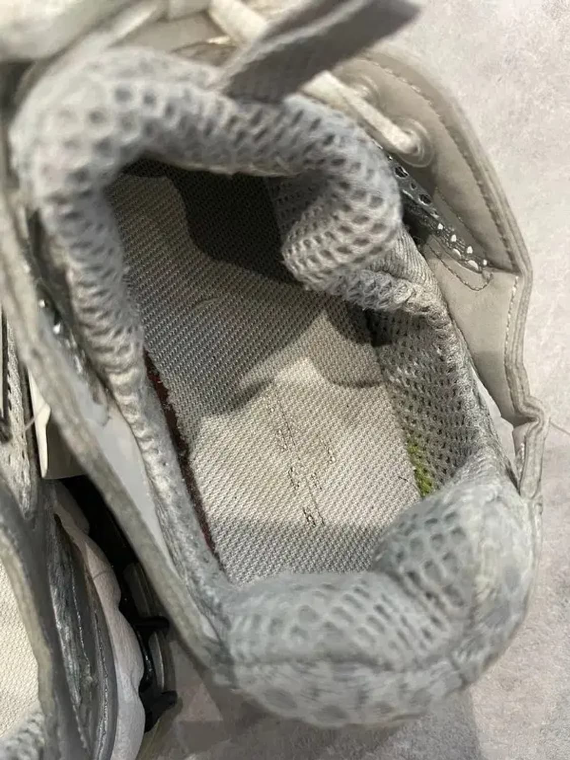 235 나이키 에어 줌 스피리돈 케이지 2 메탈릭 실버 상품이미지7