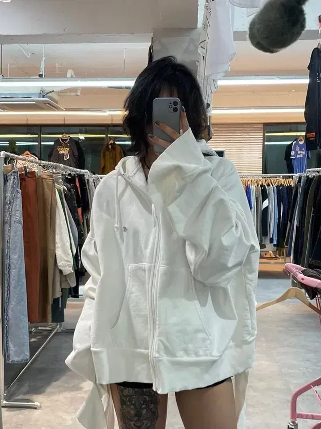 미디움 챔피온 x 베트멍 리버스위브 코튼 절개 후드 후디 화이트 상품이미지1