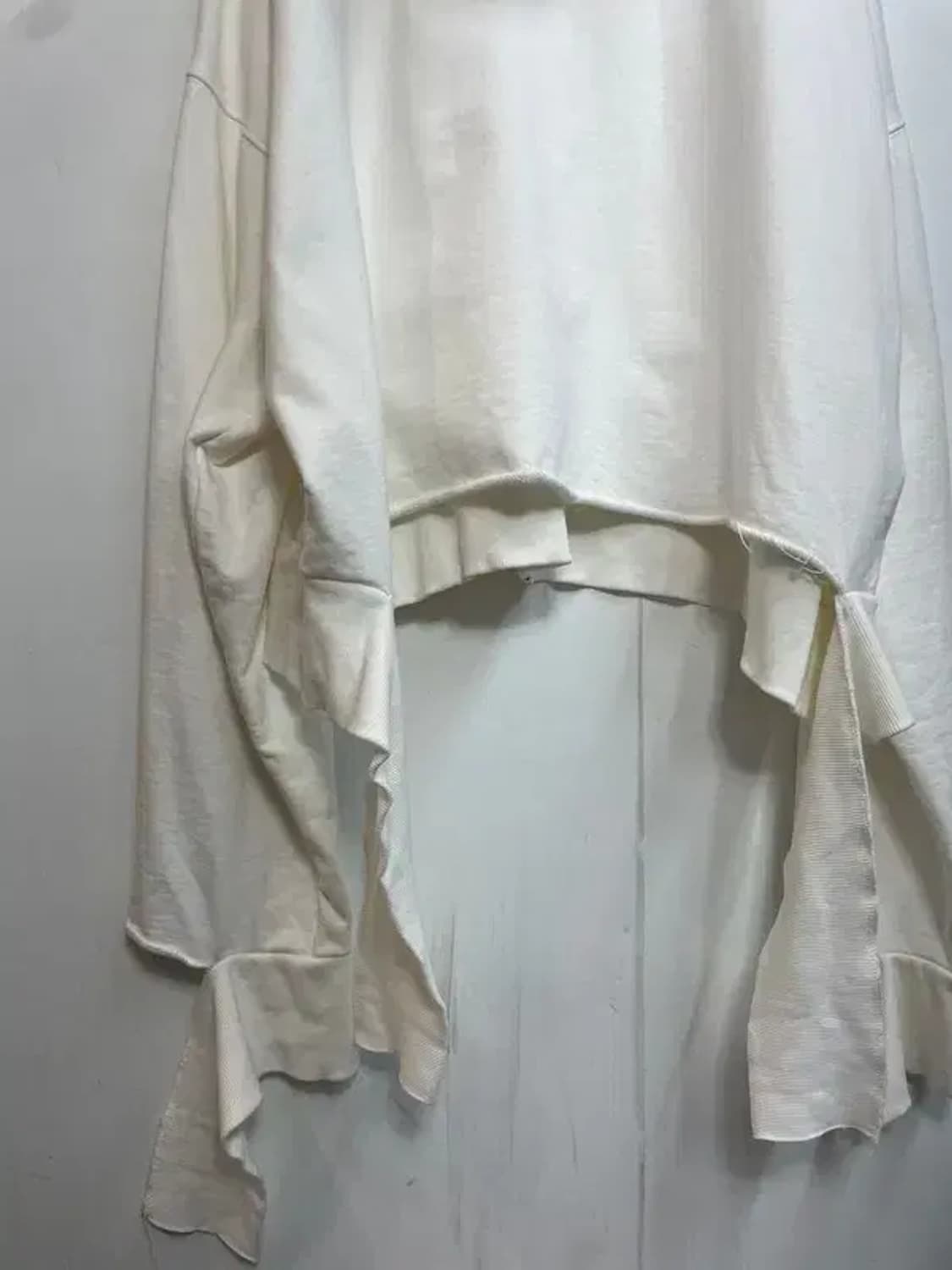 미디움 챔피온 x 베트멍 리버스위브 코튼 절개 후드 후디 화이트 상품이미지10