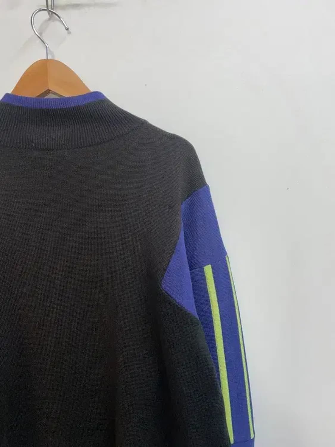 105 나이키 올드스쿨 삼나스포츠 오버핏 집업 니트 상품이미지8