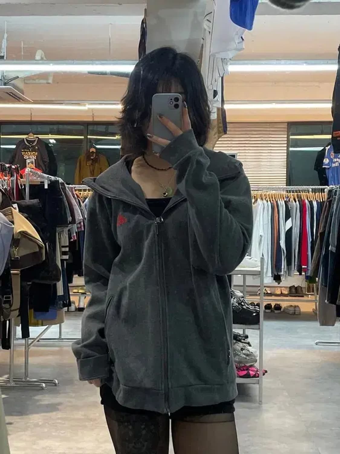 105 아디다스 로고 자수 후드 집업 상품이미지1