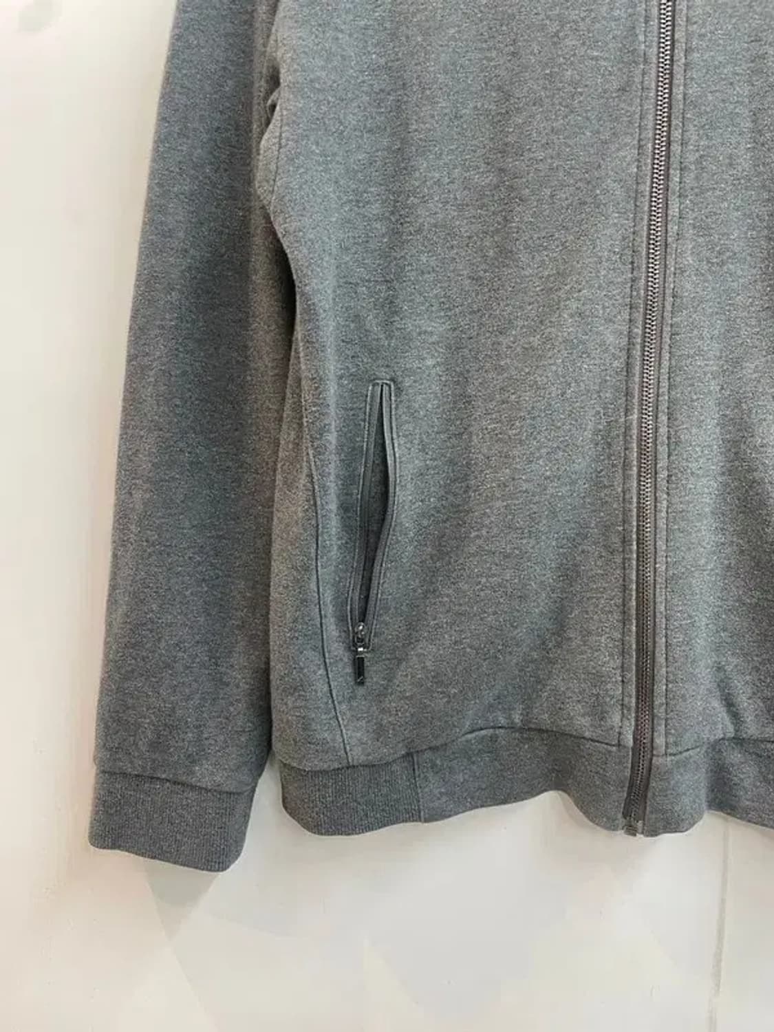 105 아디다스 로고 자수 후드 집업 상품이미지3