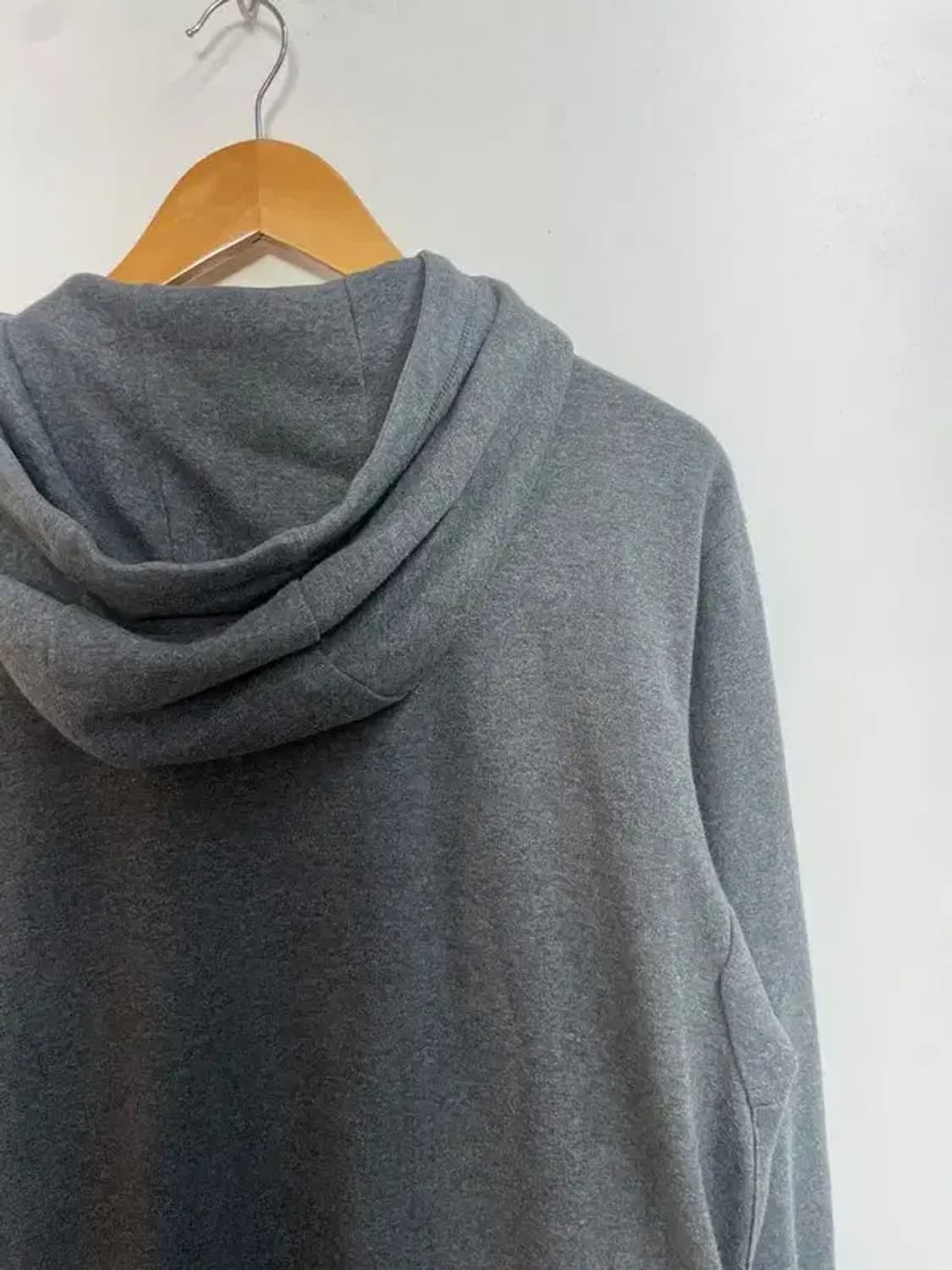 105 아디다스 로고 자수 후드 집업 상품이미지9