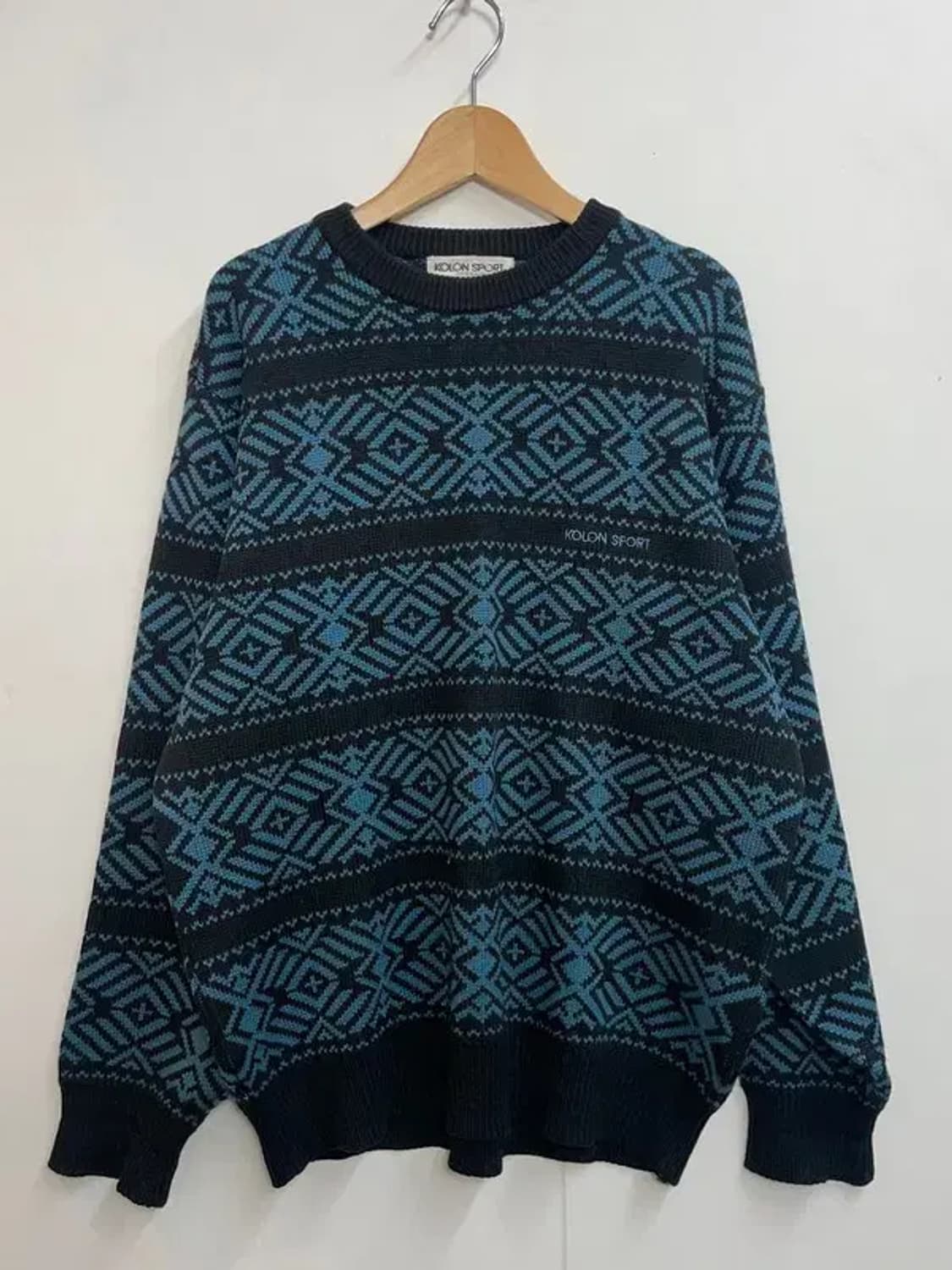 100 코오롱 스포츠 올드스쿨 빈티지 패턴 니트 상품이미지2