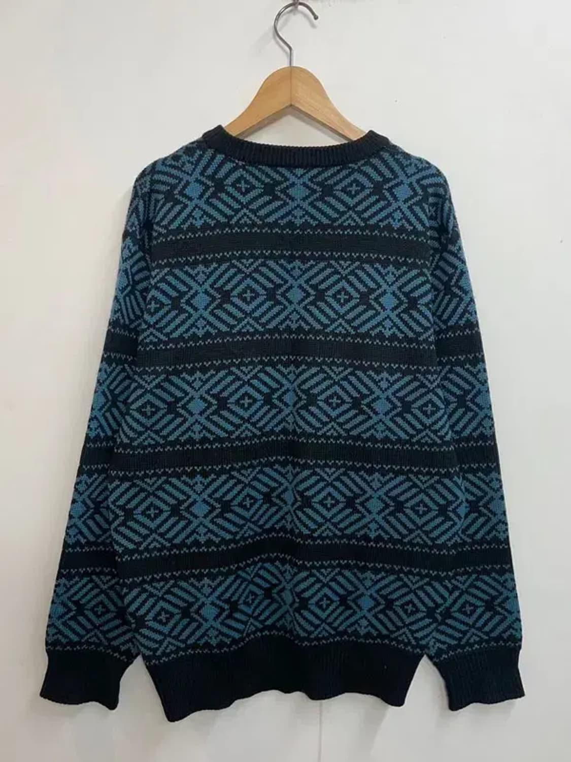 100 코오롱 스포츠 올드스쿨 빈티지 패턴 니트 상품이미지7