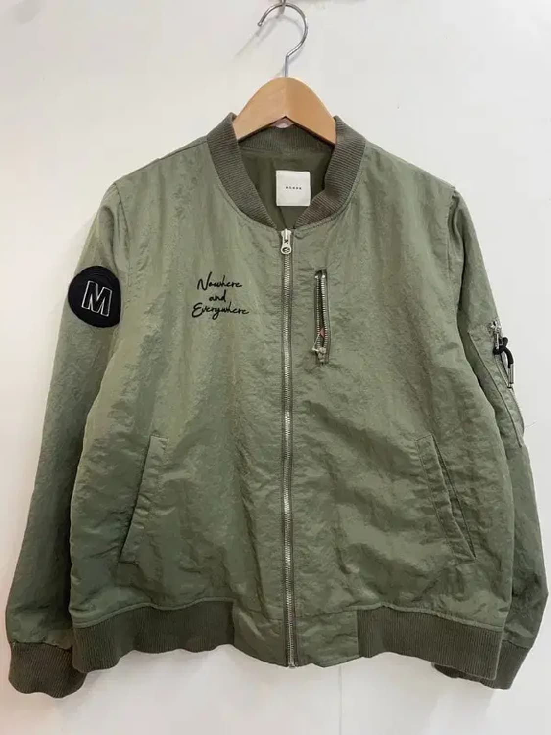 프리 여자 NCODE  레터링 항공점퍼 카키 상품이미지2